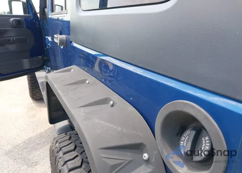 2010 Jeep Wrangler Unlimited Sahara from USA, damaged, VIN 1J4HA5H16AL156418